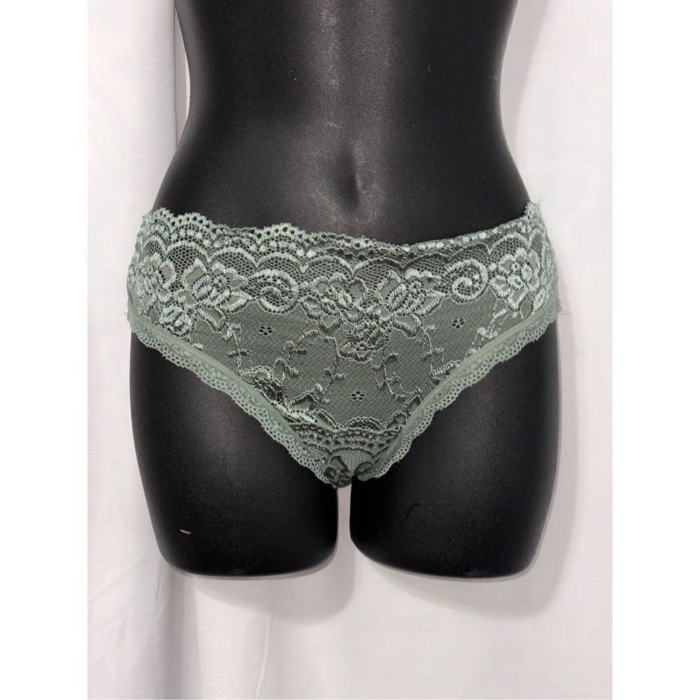 NEW WITH TAGS Lacey Cheeky Panty Hollywood green Nwt size medium button details